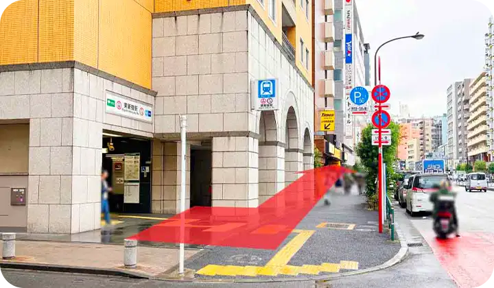 東京メトロ東新宿駅のA1出口外観の写真